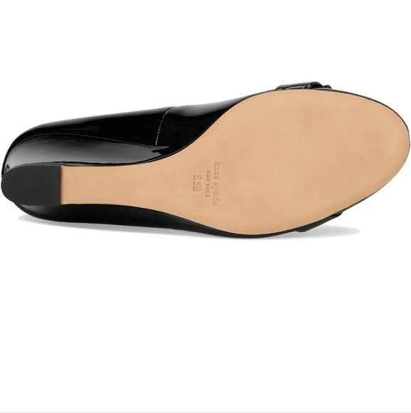 Kate Spade Bowdie Black Patent leather Wedges size 9 - Picture 3 of 7